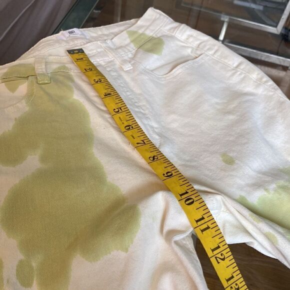 Cream with green tie-dye painter, pants jeans. High waisted, wide leg size 26. - Picture 12 of 14